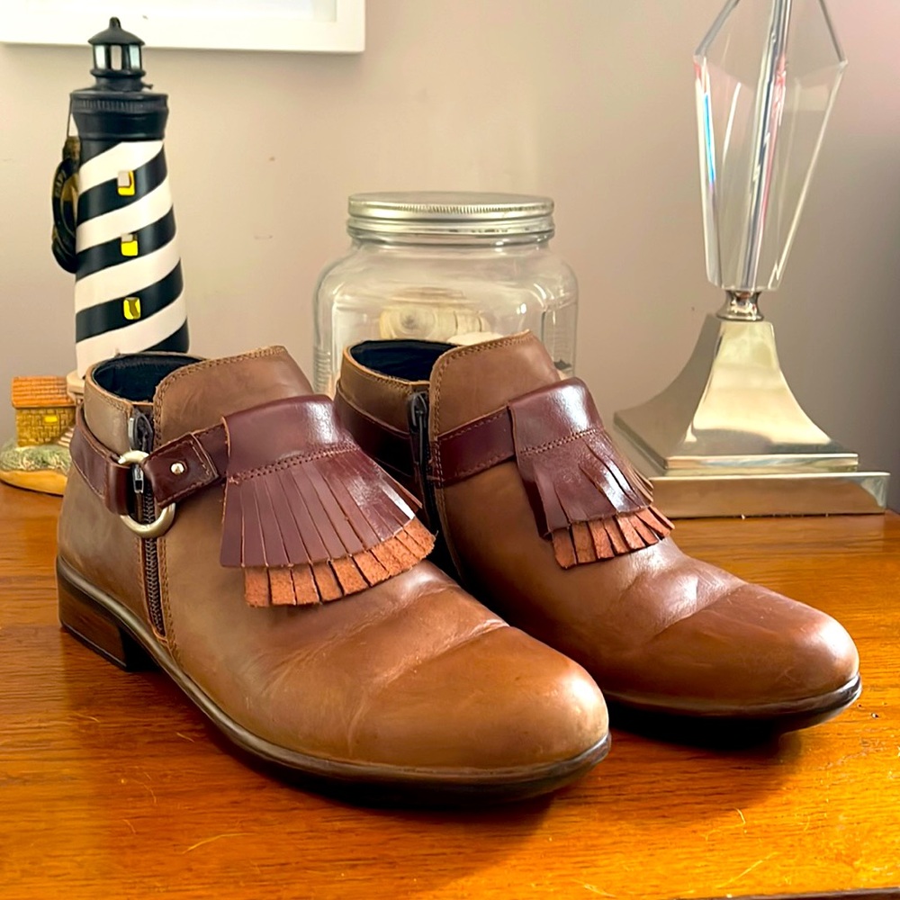 Naot ankle boots